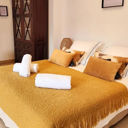 Apartment 40 M Proche Centre L'Ile-Rousse (Corsica)